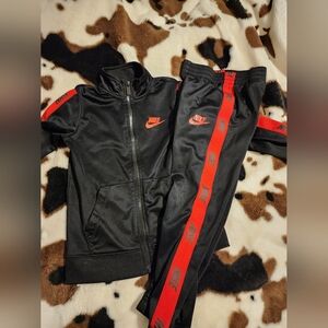Nike Jogger Set- Size M (5-6y)